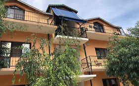 Hotel Gjinaj